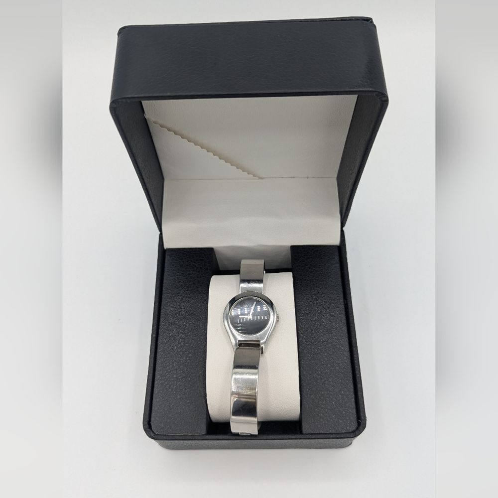 Gucci Stainless Steel Watch - Picture 5 of 8